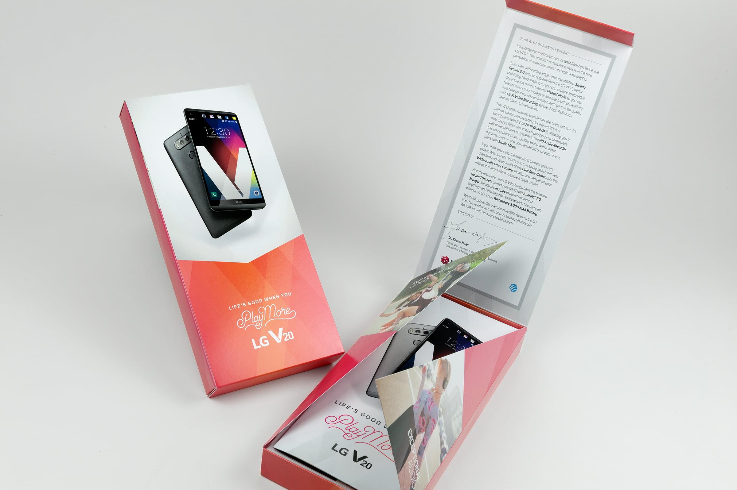 LG V20 Launch Kit Box